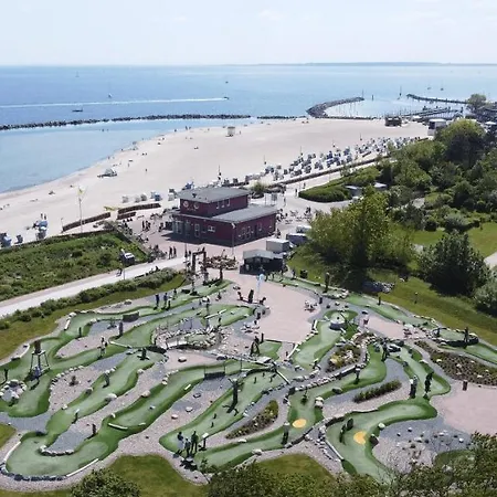 Ferienhauspark Asgard In ホリデーパーク ダンプ